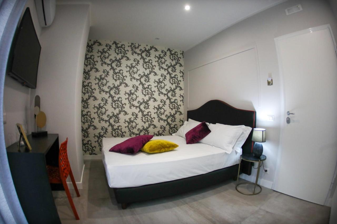Principessa Isabella Luxury Rooms Salerno Exterior foto